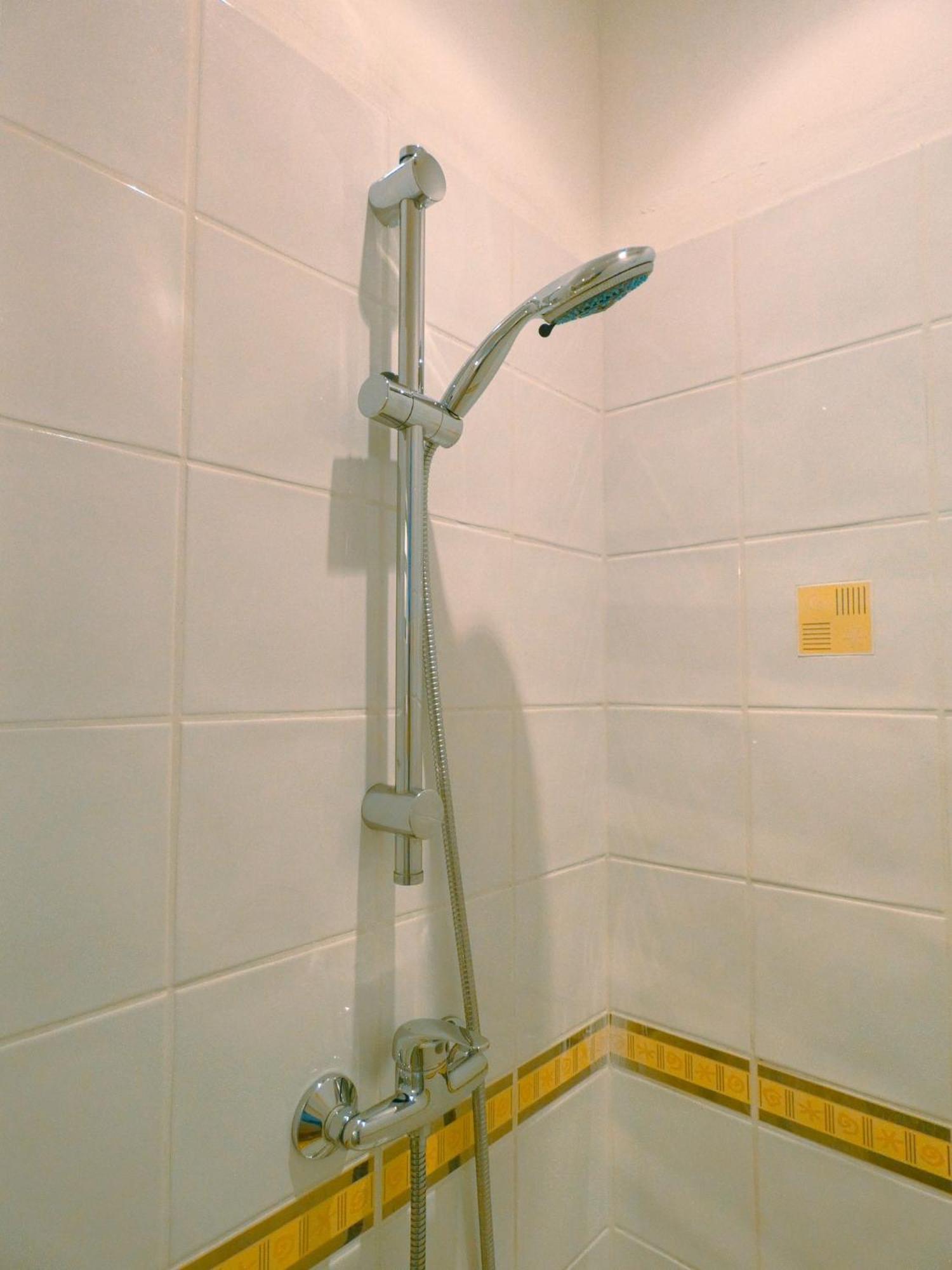 Chambre D'Hote L'Oree Des Buis Vouillé Esterno foto