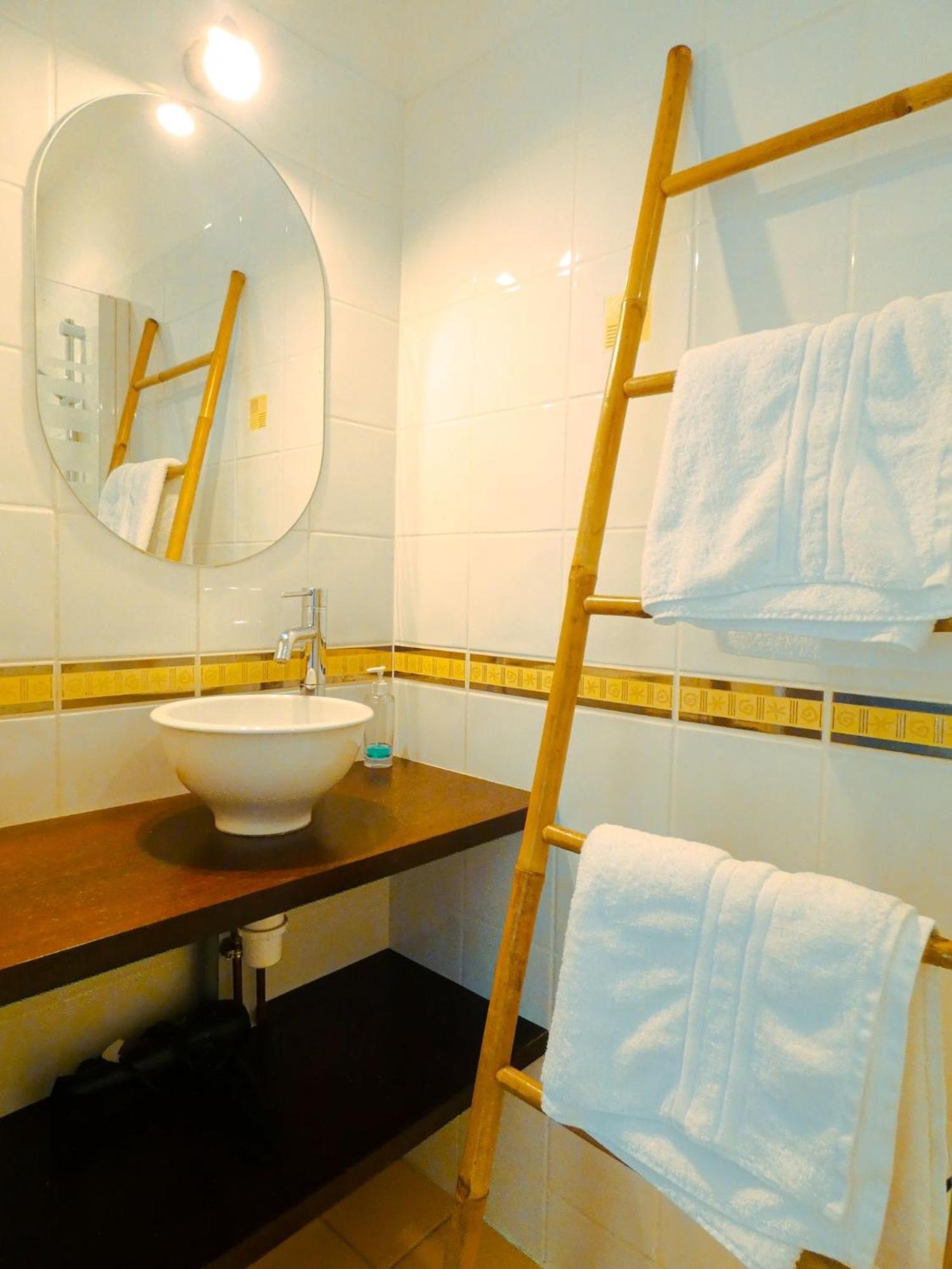 Chambre D'Hote L'Oree Des Buis Vouillé Esterno foto